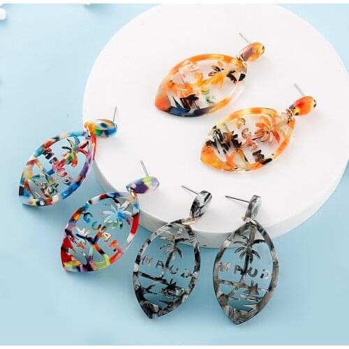 SophiaXuan Hawaiian Coconut Tree Earrings Design Acrylic Holiday Beach Jewelry 2021 Flower Drop Earrings Original for Women Gift