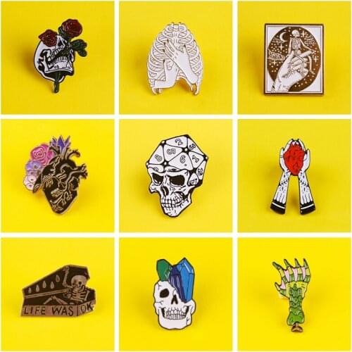 Skull Pin Punk Badges On a Backpack Set Heart Gesture Enamel Pins Badge For Jeans Jacket Metal Badges Lapel Pin Bags Badge Gifts