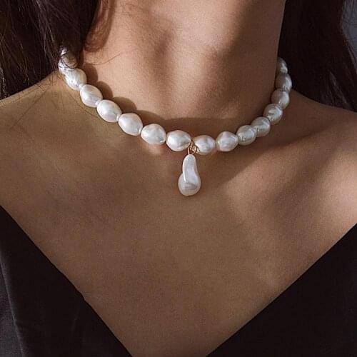 KMVEXO Baroque Irregular Simulated Pearl Choker Necklaces For Women Girls Gorgeous Statement Necklace Party Wedding Jewelry Gift