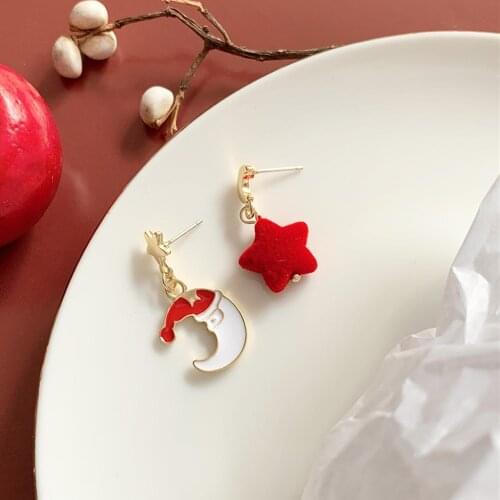 Sell Like Hot Cakes Asymmetric Velvet Stars The Moon Christmas Stud Earrings 2021 New Creative Women Jewelry Earrings