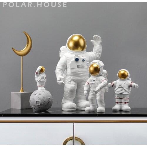 European Astronaut Statue Home Character Sculpture Cosmonaut Hero Office Decor Miniatures Model Creative Figure Figurines Crafts