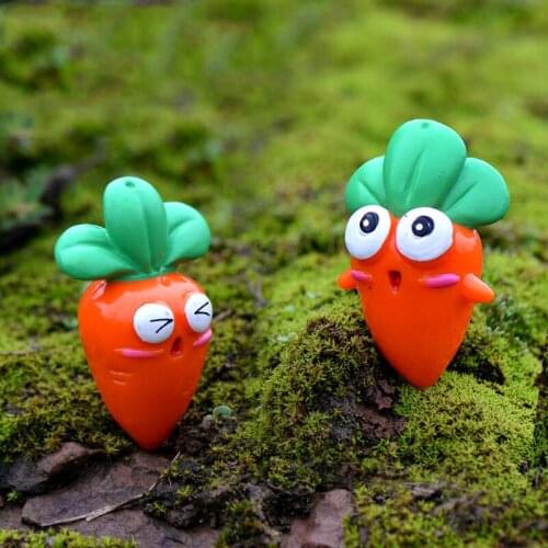 ZOCDOU 1 Piece Lovely Cartoon Expression Carrot Sweet Radish Ornament Small Statue Little Figurine Crafts Home Decoration