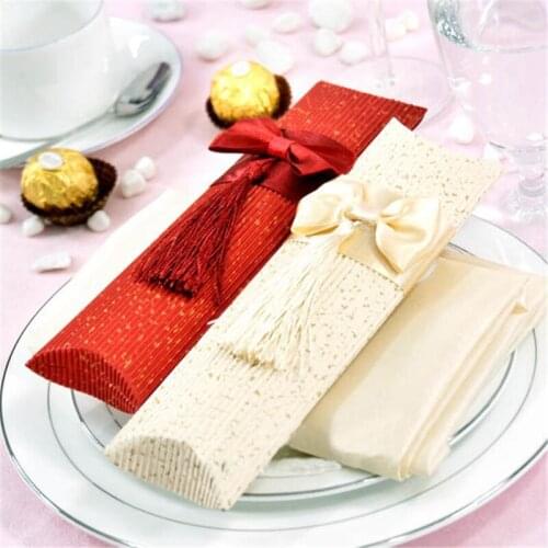 5 PCS/pack Cushion Bag Wedding Favor Paper Card Made Gift Boxes Candy Favor Craft Gifts Boxes Red Beige