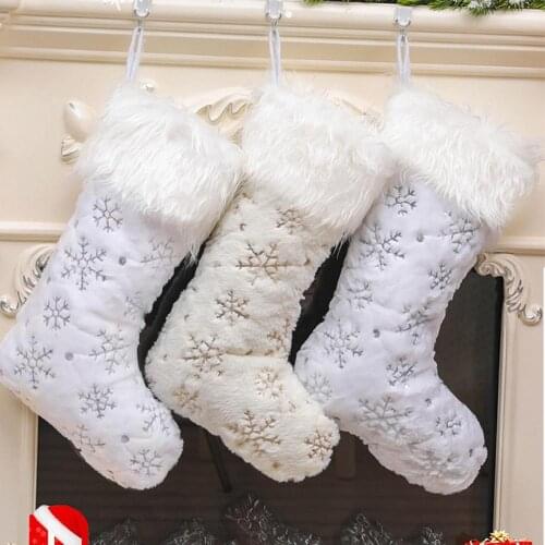 20 Inch Snowflakes Christmas Socks White Plush Candy Socks Gifts Bag Fireplace Hanging Xmas Stockings Family Party Decoration
