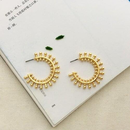 Vintage Gold Silver Color Metal C Shape Sun Hoop Earrings Big Exaggerated Ethnic Punk Creole Geometric Earrings Women Jewelry