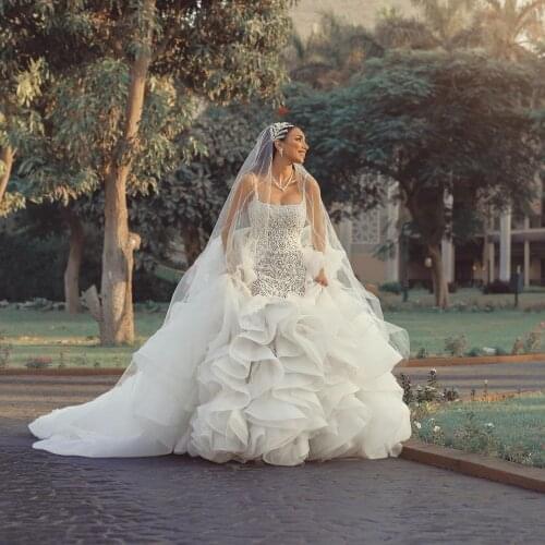 Elegant Mermaid Wedding Dresses With Extra Puffy Organza Lace Beaded Bridal Wedding Gowns With Straps Long Train