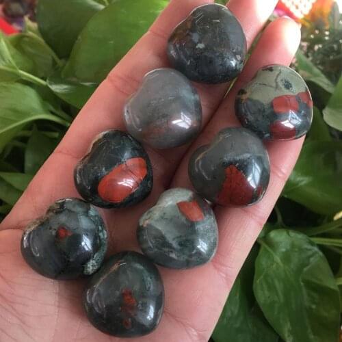 Natural blood stone heart gas gem healing decoration gift