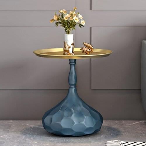 Light Luxury Nordic End Tables Modern Simple Bedside Table Italian Sofa Small Coffee Table Corner Table Living Room Furniture