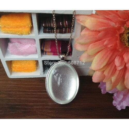 30 Sets, Shiny Silver Plated Oval Pendant Tray Blanks 30 x 40 mm Pendant Settings with Matching Glass Cabochons with Chain