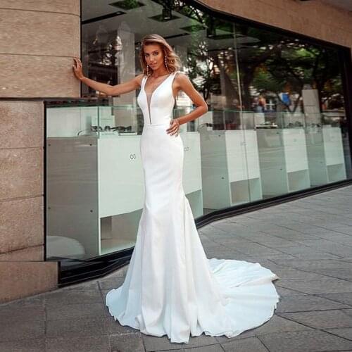 Fashion Sleeveless Wedding Dresses Sheath Satin Bridal Gowns Custom Made Chic Back Wedding Design Dresses