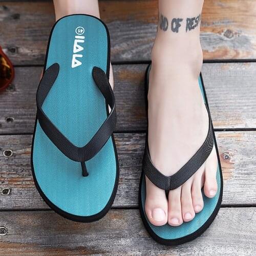 Foam Runner Summer Mens Slippers Home Casual Shoes Mens Slippers Flip-flops Mens Beach Shoes Sandals Flats