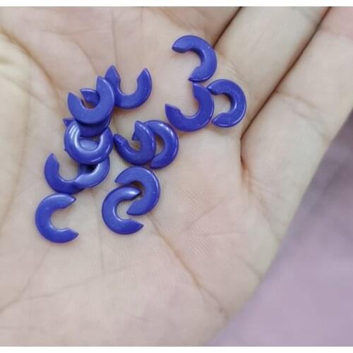 100pcs White Black Red Green Stone Flat Back Stone Crescent Shape Cabochon CABs 8x9.6mm for Women Amulet Necklace Jewelry Making