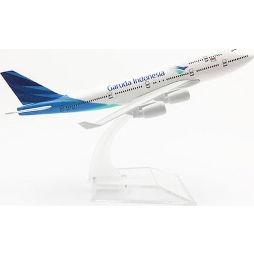 12CM 1:400 landing gear Aircraft Boeing B747-400 model simulation Garuda Indonesia Plane W base airbus alloy airplane displayToy