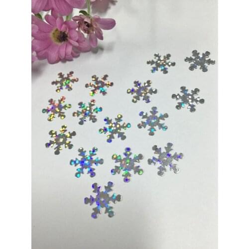 500pcs/lot 25mm Snowflake PVC Sequins With 1 Center Hole Christmas Gift DIY Clothes Navidad Ornaments Laser Silver Snow