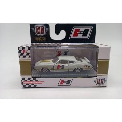 M2 1:64 1970 OLDS MOBILE CUTLASS 442 W-30 Alloy model car Metal toys for childen kids diecast gift