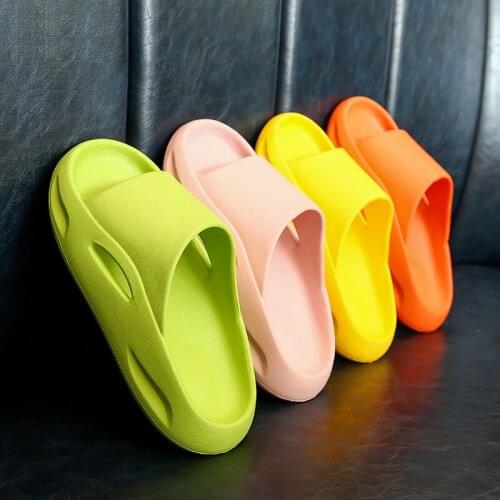 Unisex Summer Flat Slides Children Casual Slippers Beach Shoes Boys Eva Soft Slippers Non-Slip Bathroom Home Girls Kids Sandals