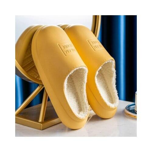 Sandálias de verão logotipo personalizado e chinelos para uso doméstico $ 15