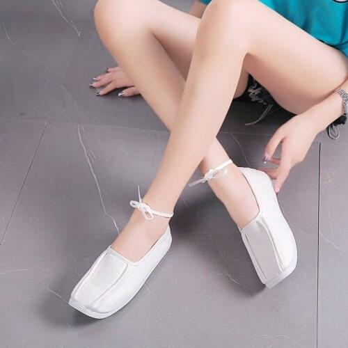 Autumn 2021 Ancient Costume Hanfu Womens Shoes Square Toe Flat Female Shoes Pure White Ankle Strap Fairy Cloth Shoes Large Size