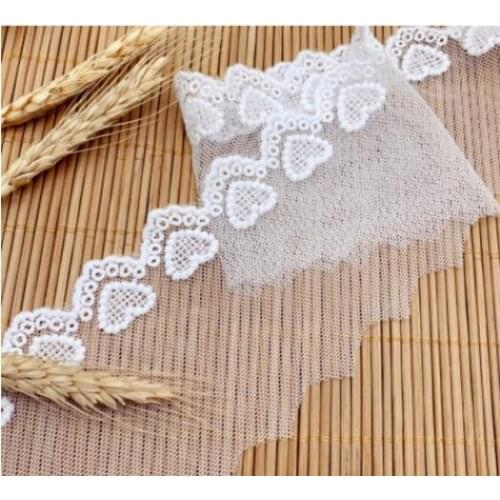 1yard Width:6.9cm Sweet Hear Soluble Floral Lace Trim Ivory White & Black Fabric Dress/Sewing Accessories Decorative (SS-2254)