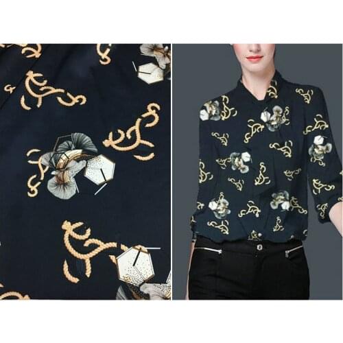 19 M / M Navy Silk Satin Chain Geometric Graph Digital Spray /Painting Fashion Fabric For Dress Pajamas Shirt