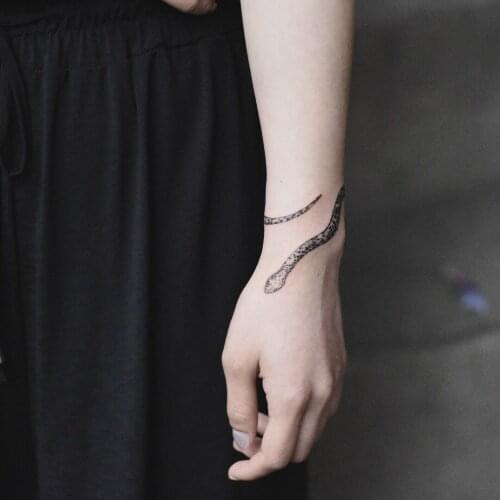 Black Snake Wrist Bracelet Ta Temporary Tatoos Waterproof Fake Tatto Stickers for Men Women Arm Body Art Samll Size Tatoos Anima