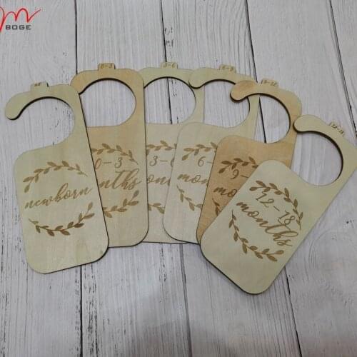 Set of 6pcs Newborn to 18 months Wood Baby Clothes Divider Hangers