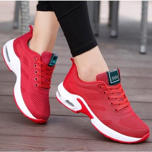 Running Shoes Women Breathable Casual Shoes Outdoor Light Weight Sports Shoes Ladies Sneakers Black Tenis Feminino
