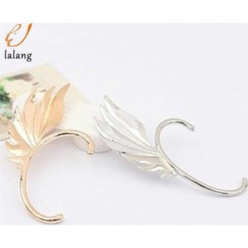 Popular Ear Clip Gold Feather Wings Ear Clip Jewelry Fashion Accessories Ladies Earless Piercing Earrings