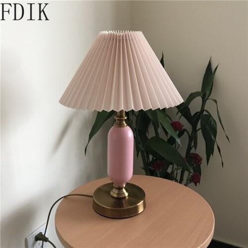 Modern Led Table Lamp Ins Creative Fabric Desk Light for Bedroom Study Hotel Indoor Home Decoration Luminaire Lighting Fixtures