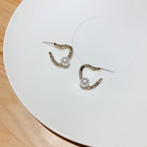 ZDMXJL New Korean Earrings Fashion Sweet Cute Women Earring Simple Heart Pearl Ear Stud Jewelry For Women pandora 925 original