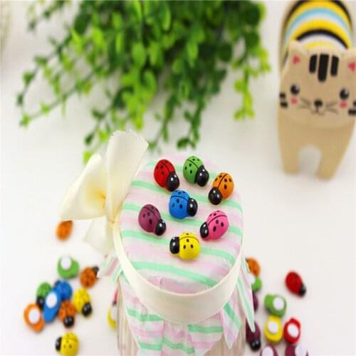 20pcs DIY Wooden Simulation Beetle Garden Ornament Simulation Realistic Ladybug Mini Panel Landscape Ladybug Decoration Craft