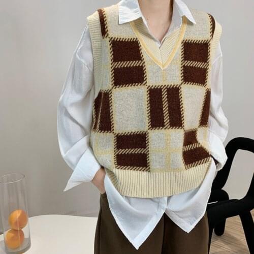 Vintage Plaid Sweater Vest Women Korean V-neck Knitted Sleeveless Short Sweater Gilet