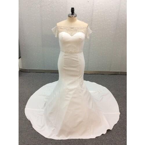 Elegant Long Satin Mermaid Beaded Wedding Dresses Boat Neck Illusion Back Custom Sweep Train Bridal Gown For Women