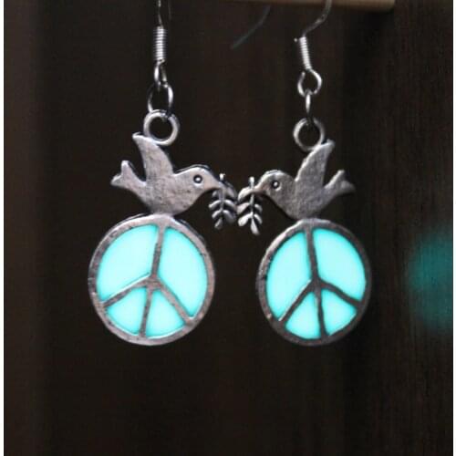 THE Dove of peace, olive branch Ear Cuff GLOW in the DARK Ear earrings Earring eardrop Clip Pacifism WOMEN girl gift for yours