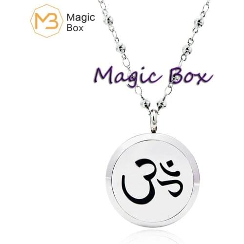 Round Silver Om Mantra (30mm) Aromatherapy /316L Stainless steel Essential Oils Diffuser Locket Necklace