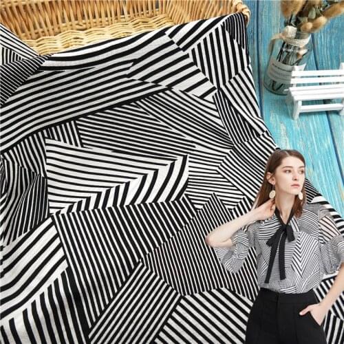 Opaque stripes printed squares Paris bead geometry garment dress chiffon seersucker fabric cloth