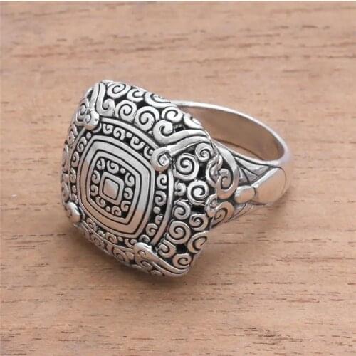 Fashion Ladies Ring Retro Thai Silver Ethnic Style Palace Pattern Ring Temperament Personality Girl Jewelry Factory Direct Sales