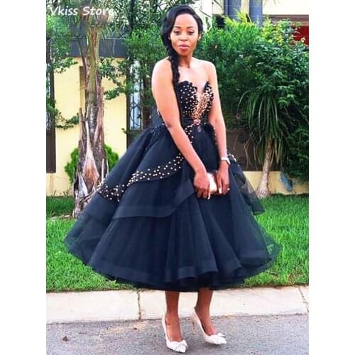 Vkiss Homecoming Dress Tea-length Strapless Sweetheart Neck Tiered Backless Button Evening Dress Black robe de soirée de mariage