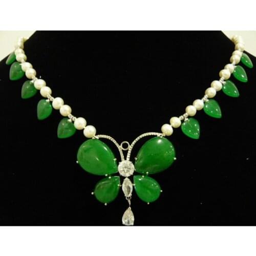 Fashion Choker Necklace Green Stone White Pearls Leaf Butterfly Pendant Fine Jewelry For Women Girls Party Weddding Accessories
