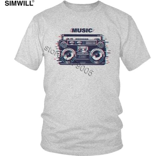 Classic 80S Old School T Shirt Men Cotton Retro Sound Music Player T-Shirt Short Sleeved Round Neck Glitch Art Radio Graphic Tee