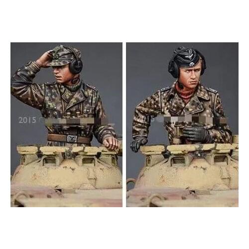 WWII German resin soldier, Waffen SS armored member, two-person kit model 1：35