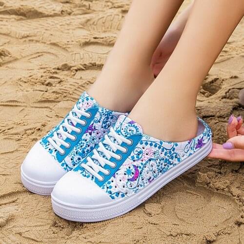 2020 Summer Womens Garden Sandals Breathable Beach Shoes Outdoor Wading Hollow-out Clogs Lightweight Swimming Slipper