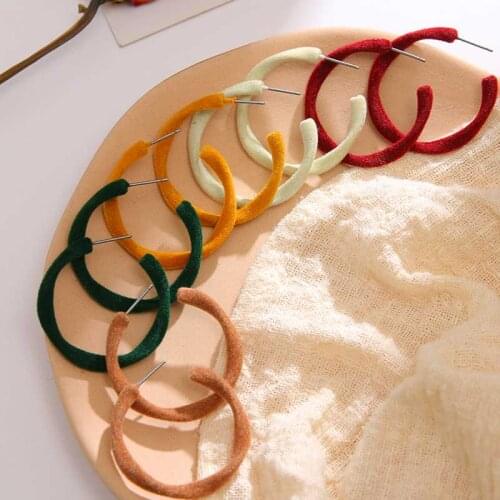 Vienkim 5 Colors Korean Fashion Circle Plush Hoop Earring For Women 2020 New C-Shaped Earrings Cute Jewelry Round Brincos Party