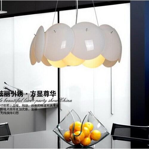 Pendant light fixture Simple and stylish modern indoor lampshade Round glass Sheet E27 3 heads wafer pendant light