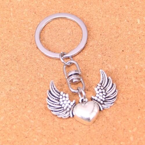 20Pcs fly heart Keychain Novelty Gadget Trinket Souvenir Christmas Gift Keychain Drop Shipping