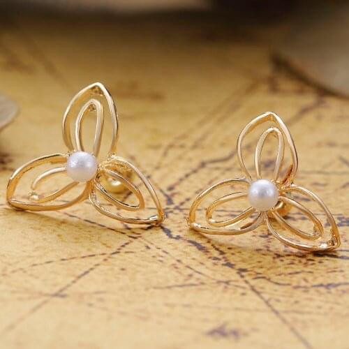 Cute Girls Hundred Matching Earrings Campus Youth Student Jewelry Korean Retro Leaf Earrings Temperament Pearl Women Earrings