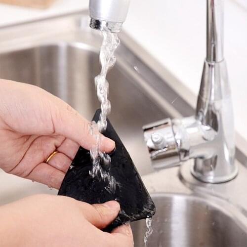 4Pcs/lot Triangle Reusable Anti-skid Rubber Mat Non Slip Patch Mat Washable Rug Gripper Stopper Tape Sticker Black Corners Pad