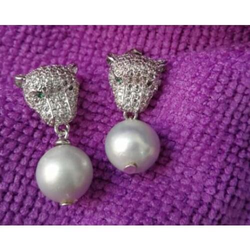 Charming 10-11mm south sea round grey pearl earring