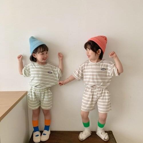Korean Style Summer Unisex Children Striped Set Boys And Girls Cotton Loose Short Sleeve Tees and Shorts 2pcs Set