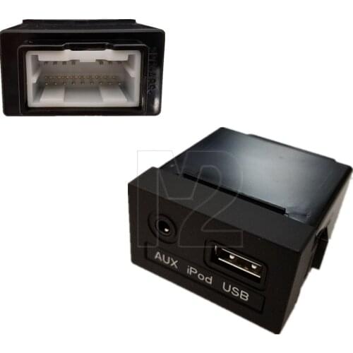 OEM USB Reader iPod AUX Port Adapter for HYUNDAI 2009 i30 961202R000 961202R500